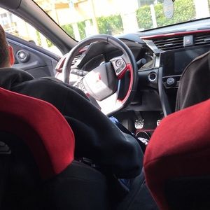 Meet your Posher, Pedrum